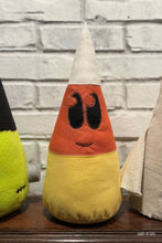 Load image into Gallery viewer, easy Halloween theme sewing projects