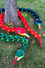 Load image into Gallery viewer, Felt Chain Snake Sewing Pattern