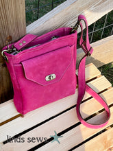 Load image into Gallery viewer, Curbside Crossbody Bag Pattern + Videos