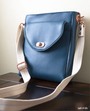 Load image into Gallery viewer, Curbside Crossbody Bag Pattern + Videos