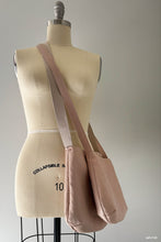 Load image into Gallery viewer, easy crossbody sewing pattern by scratchandstitch
