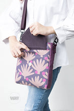 Load image into Gallery viewer, Curbside Crossbody Bag Pattern + Videos
